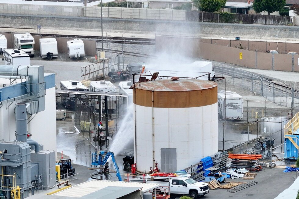 40,000-ordered-to-evacuate-in-southern-california-after-chemical-leak-at-plastics-facility