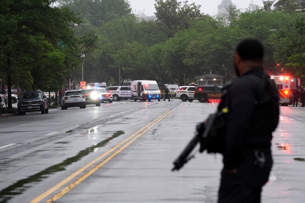 law-enforcement-is-responding-to-report-of-gunfire-near-the-white-house