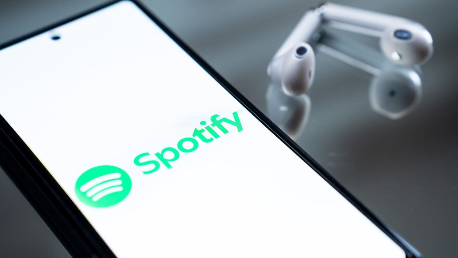 spotify-stock-pops-on-guidance-at-first-investor-day-since-2022
