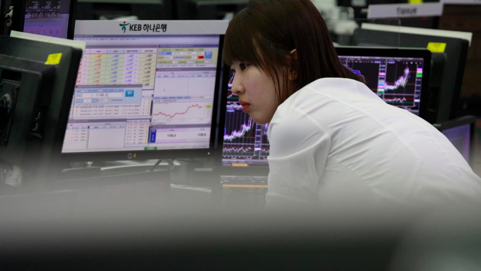 asia-markets-set-for-mixed-open-as-oil-falls-on-hormuz-reopening-hopes