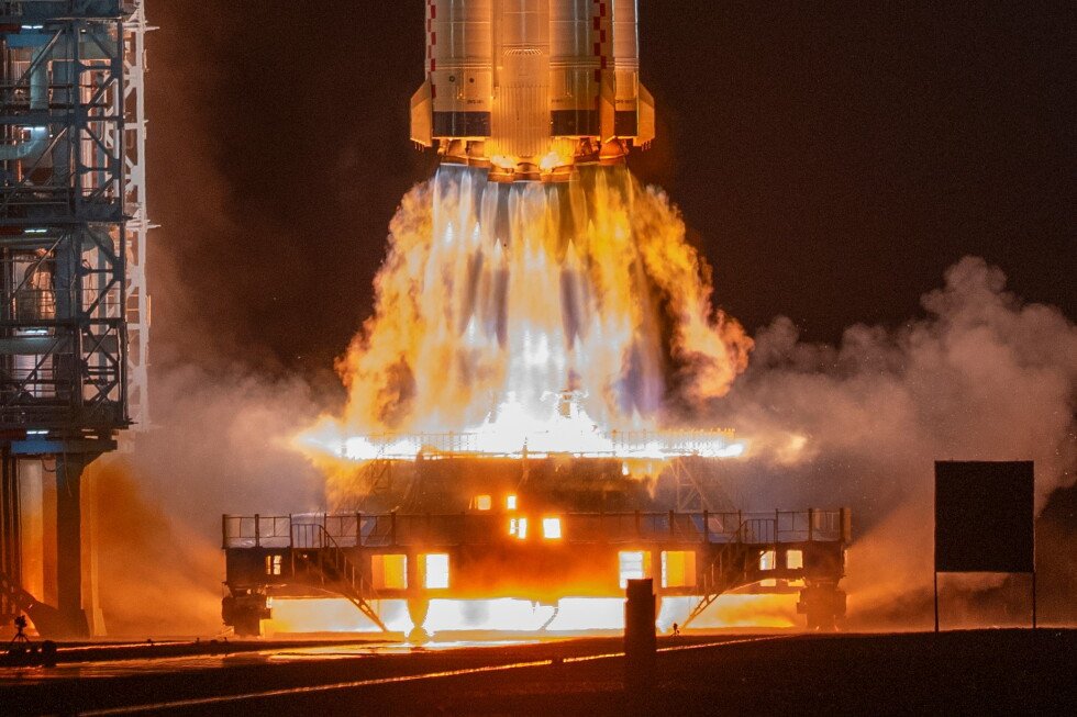 china’s-shenzhou-23-spacecraft-launches-with-3-astronauts