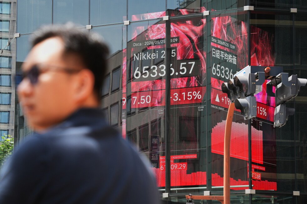 asian-shares-and-oil-are-trading-mixed-as-an-iran-war-deal-remains-uncertain
