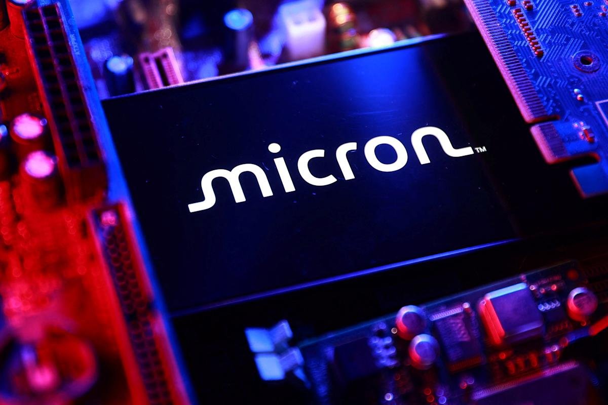 micron-joins-the-$1-trillion-club-as-ai-memory-rally-outruns-megacaps:-chart-of-the-day