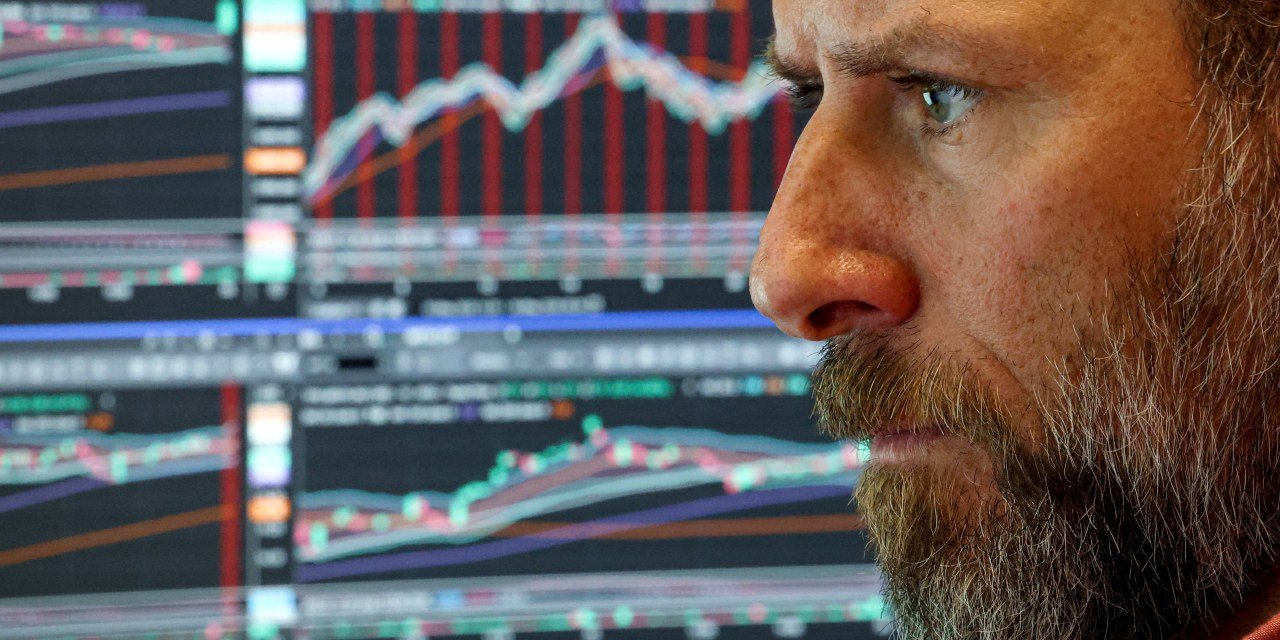 us.-stocks-set-to-extend-record-highs-as-peace-talks-optimism-holds