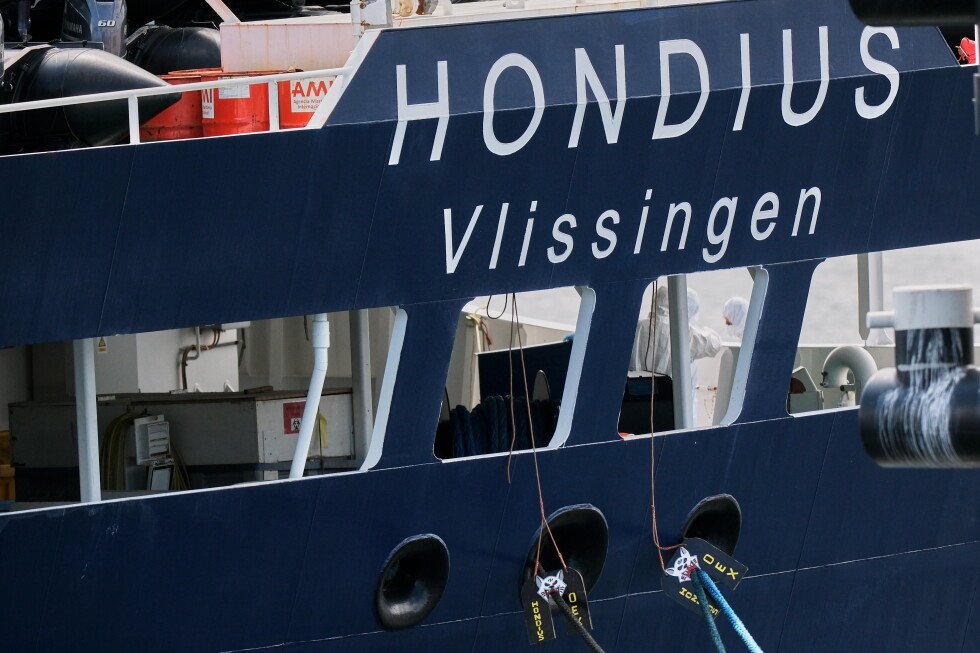 hantavirus-cruise-ship-has-to-undergo-extra-cleaning-in-dutch-port