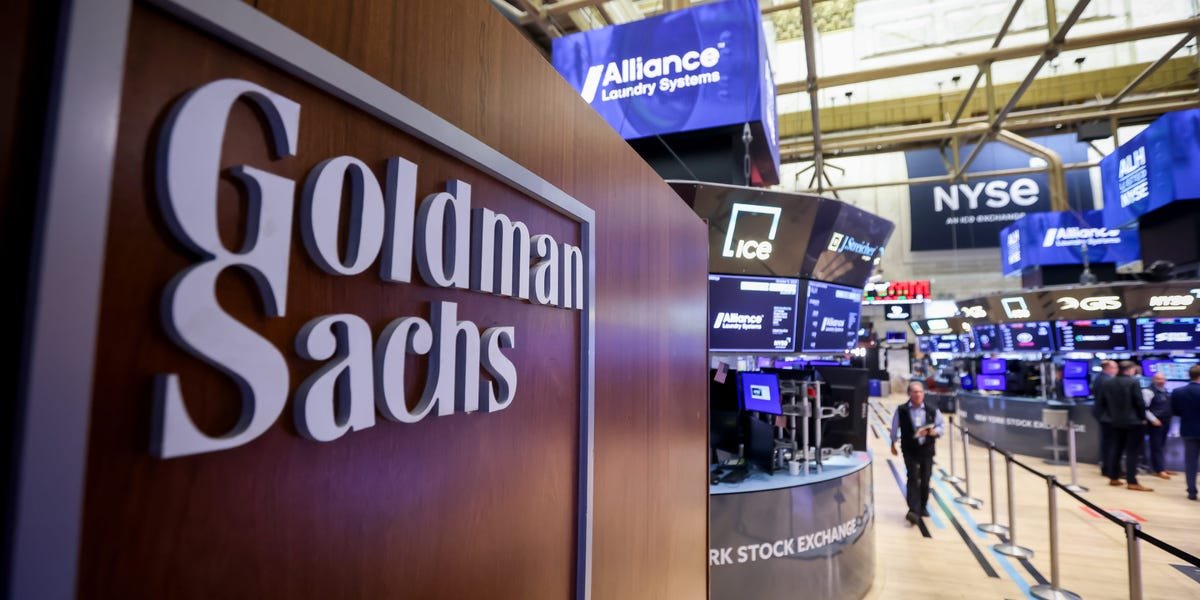 stock-market-outlook:-s&p-500-to-hit-8,000-on-earnings-fueled-rally,-goldman-says