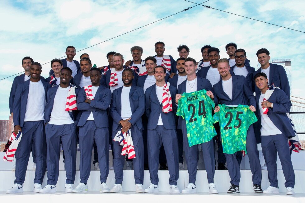 reyna,-berhalter,-zendejas-on-us-world-cup-roster,-while-luna-and-tessmann-left-off