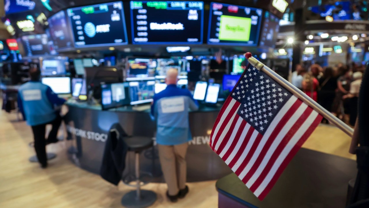 this-‘lazy’-etf-could-be-the-single-easiest-way-to-invest-your-money