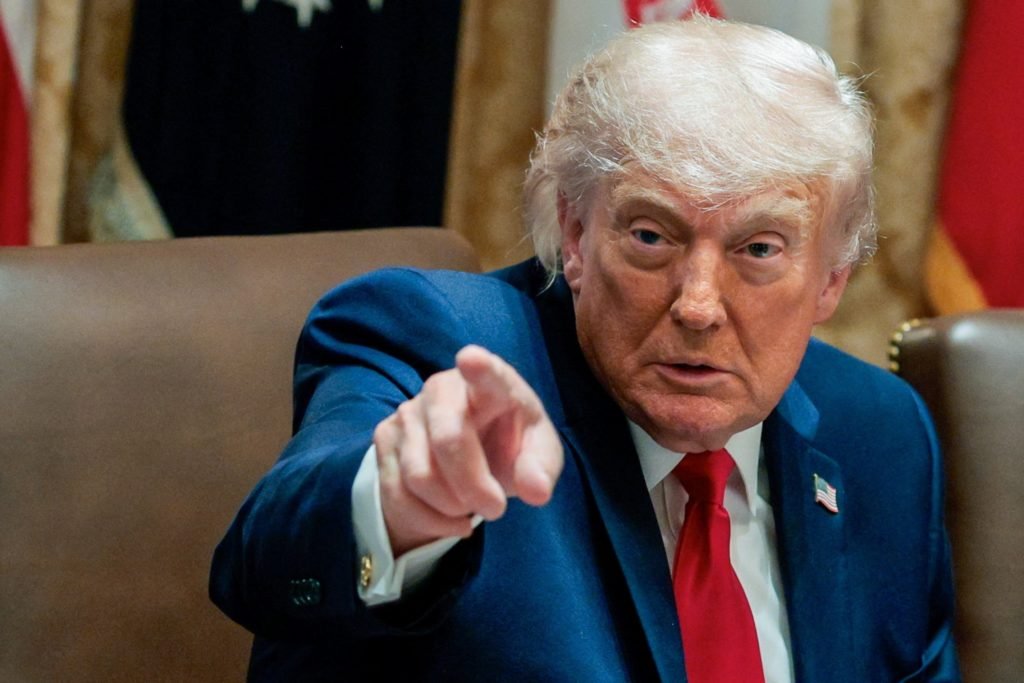 trump-stock-trades-fuel-accusations-of-corruption-and-profiting-off-presidency