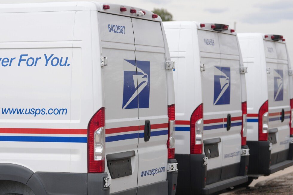 usps-secures-$10b-deal-for-last-mile-delivery-with-dhl-ecommerce