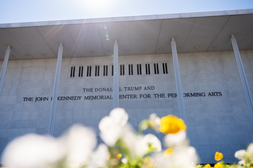 judge-says-kennedy-center-board-broke-law-putting-trump’s-name-on-building