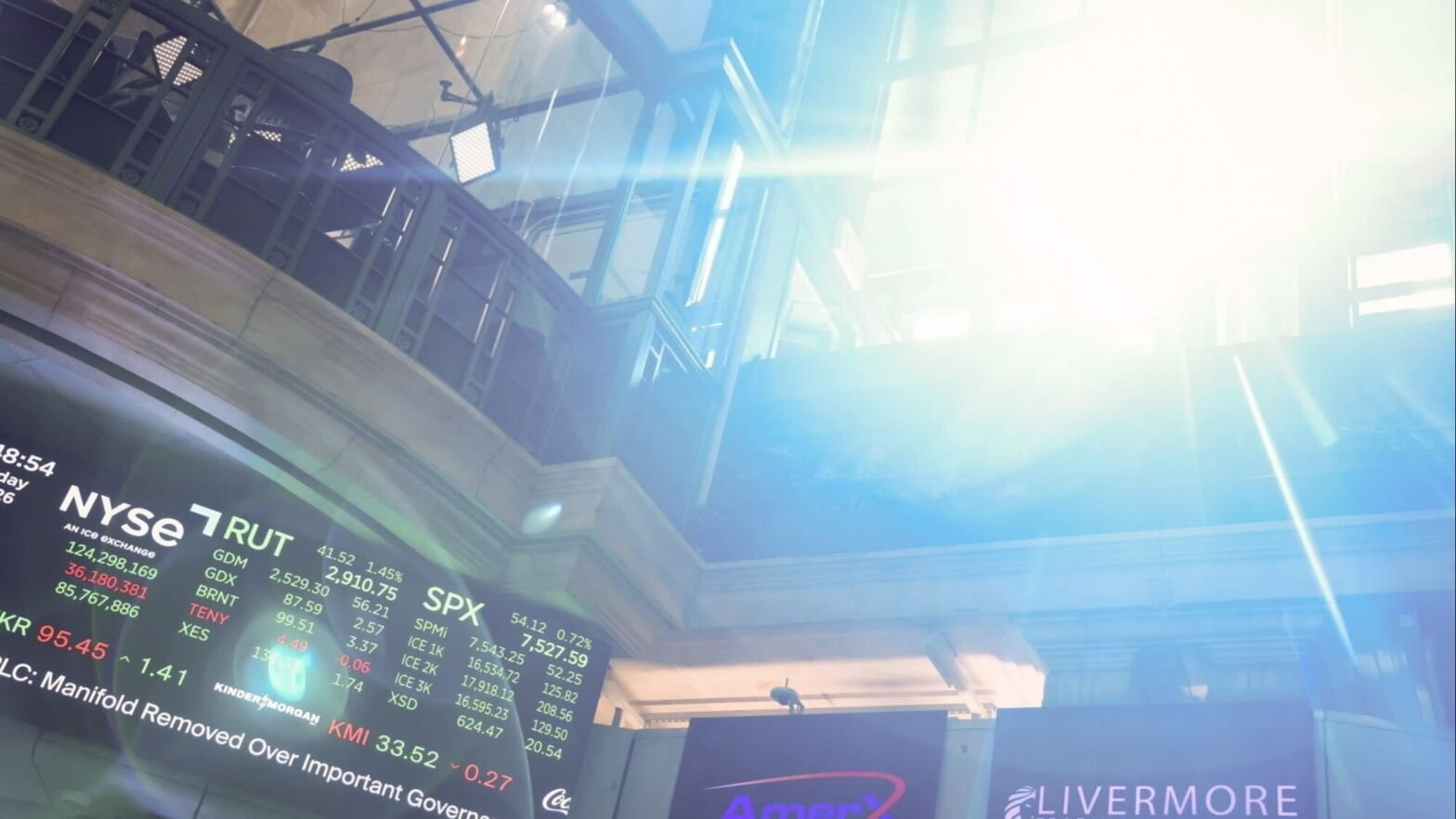 wall-street-bulls-bet-us-stocks-rally-will-defy-bubble-fears