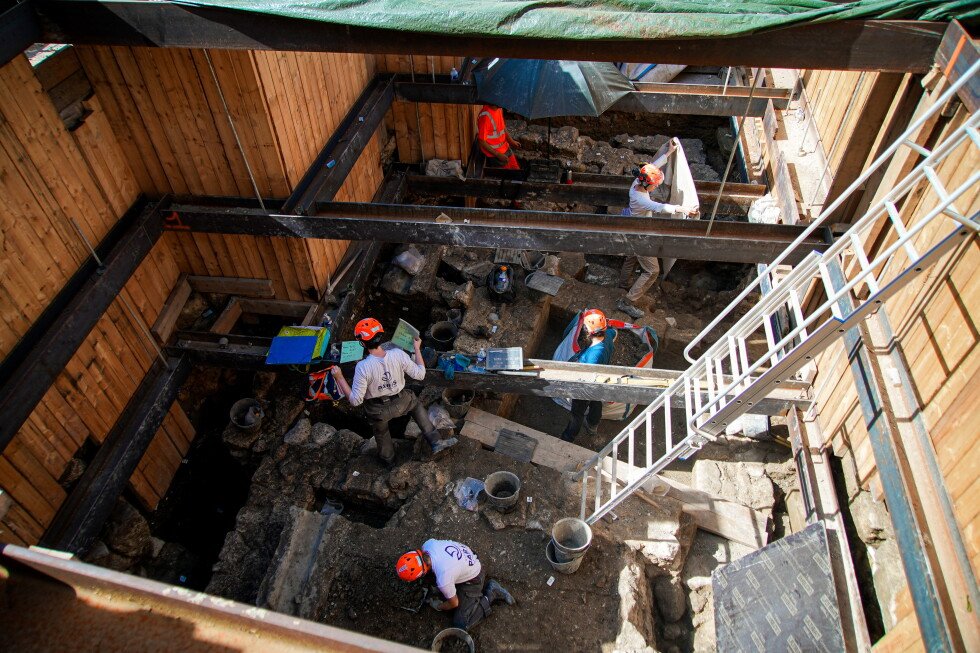 notre-dame’s-new-chapter:-from-fire-to-archaeological-discovery