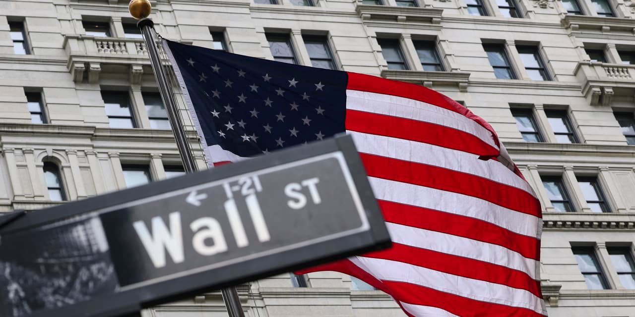 the-s&p-500-has-only-risen-this-quickly-4-times-since-wwii-once,-a-historic-stock-market-crash-followed.