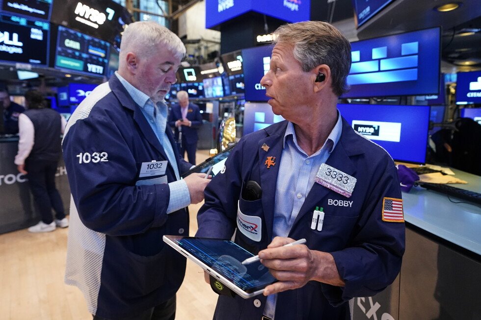asian-shares-mostly-fall-as-fighting-threatens-the-us-iran-ceasefire