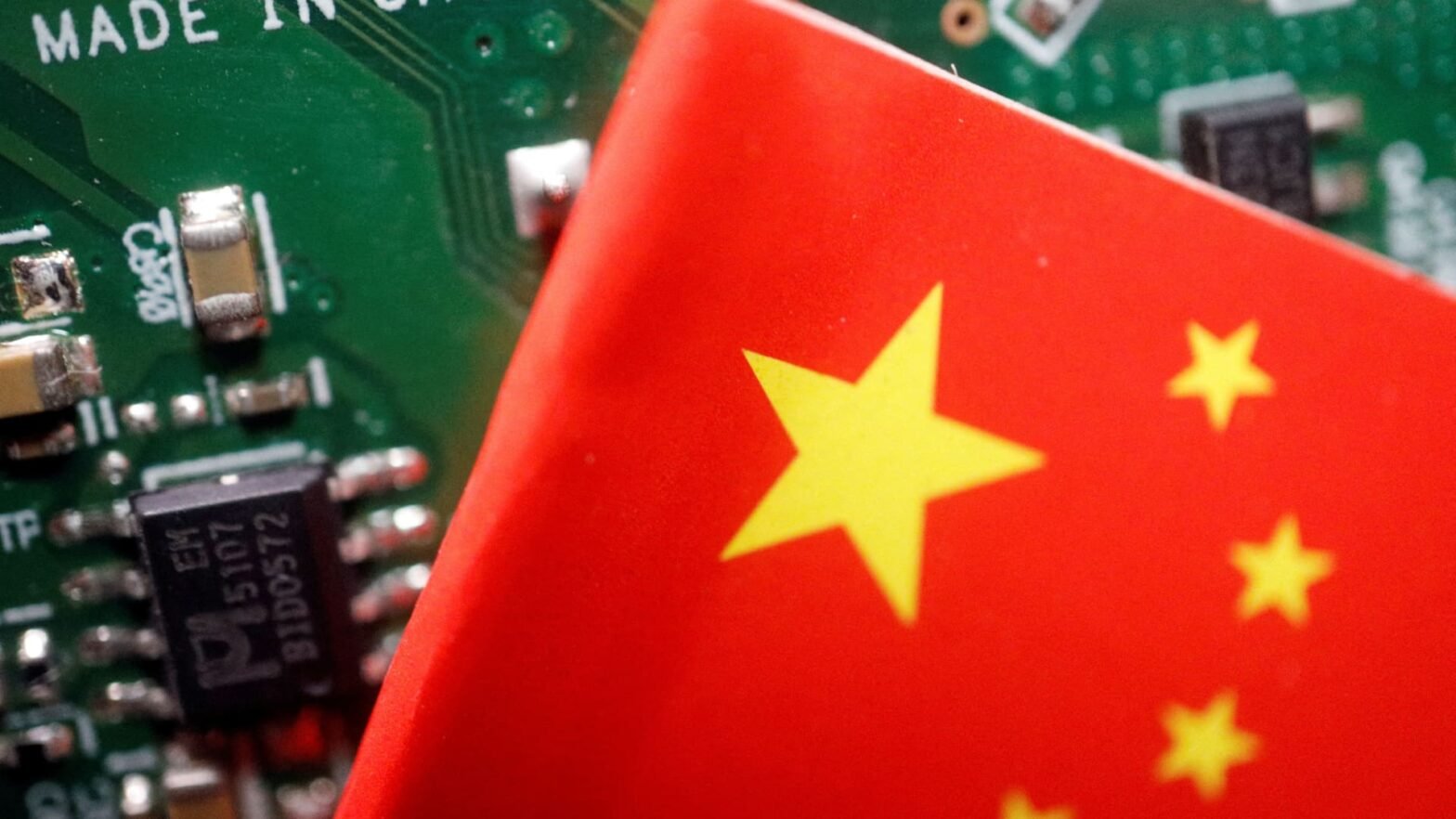 goldman-sachs-cuts-hong-kong-stocks-in-favor-of-mainland-china-ai-hardware-plays