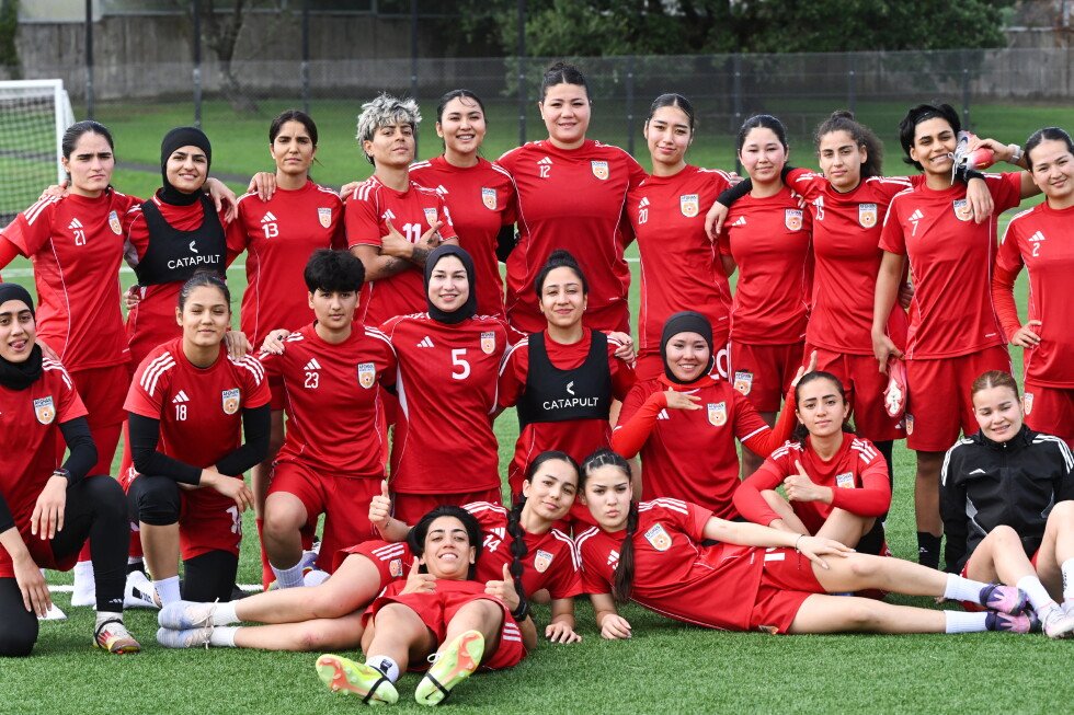 after-years-in-exile,-the-afghan-women’s-soccer-team-is-rising-again