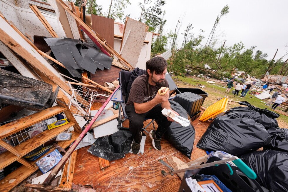 having-a-plan-can-help-ease-anxiety-that-often-accompanies-extreme-weather