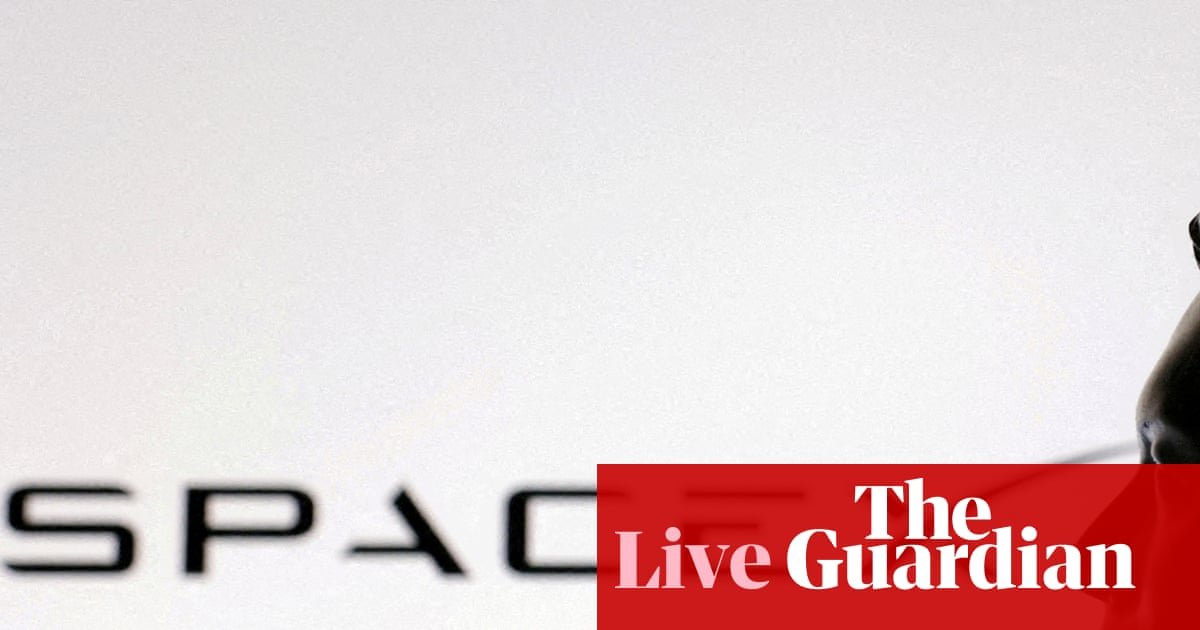 spacex-aims-for-world’s-largest-ipo-amid-fears-it-is-‘significantly-overvalued’