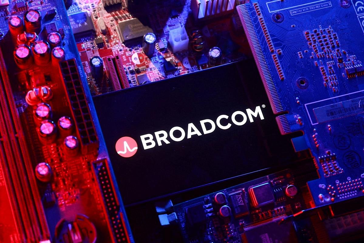 broadcom’s-sell-off-just-entered-megacap-history
