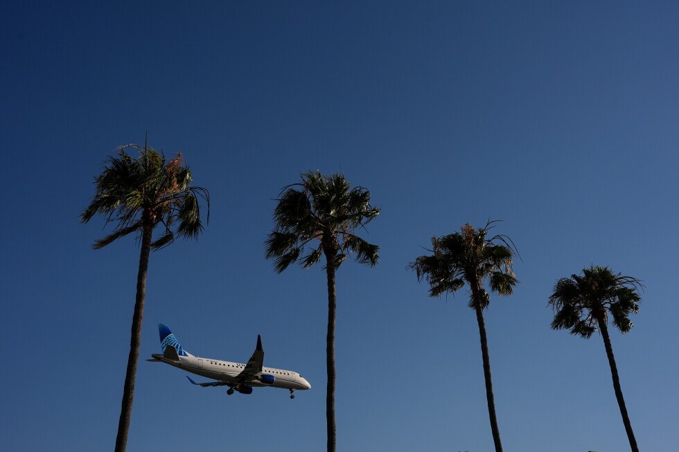 what-to-know-about-flying-with-lithium-ion-portable-battery-chargers