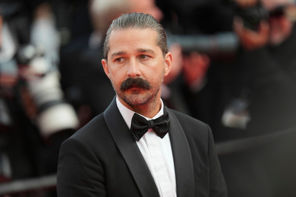 shia-labeouf-pleads-guilty-to-punching-bargoers-during-mardi-gras