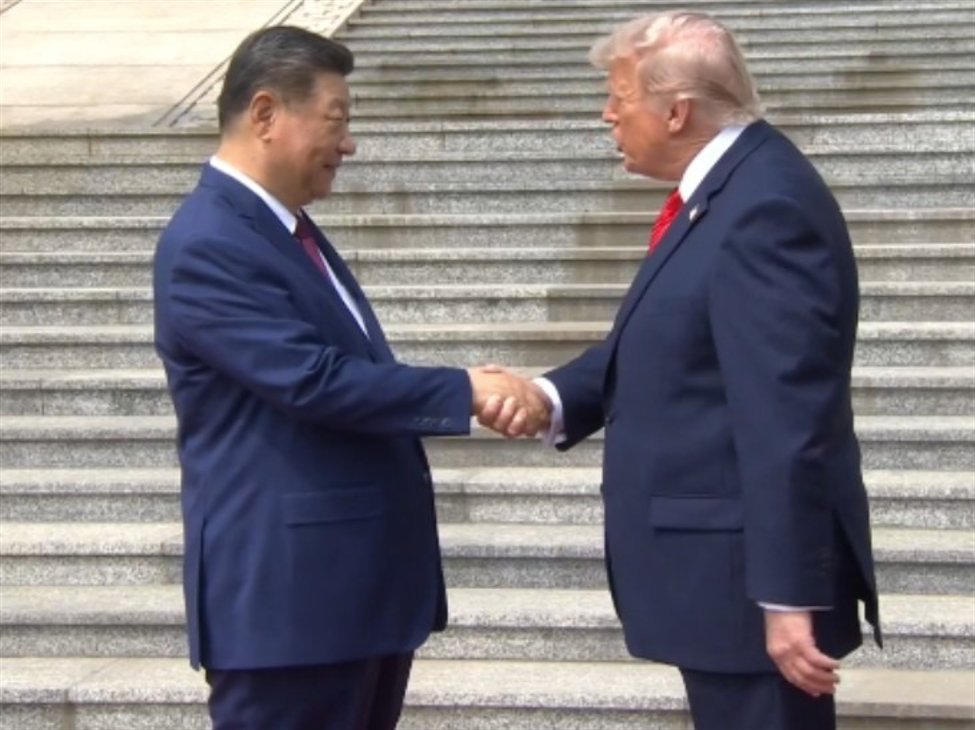 fake-news?-:-trump-officials-in-talks-to-take-government-equity-stakes-in-us-ai-giants