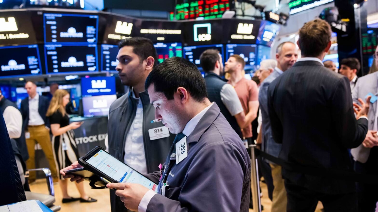 spacex-is-set-to-be-a-‘seminal-event’-for-the-stock-market-next-week.-here’s-what’s-ahead