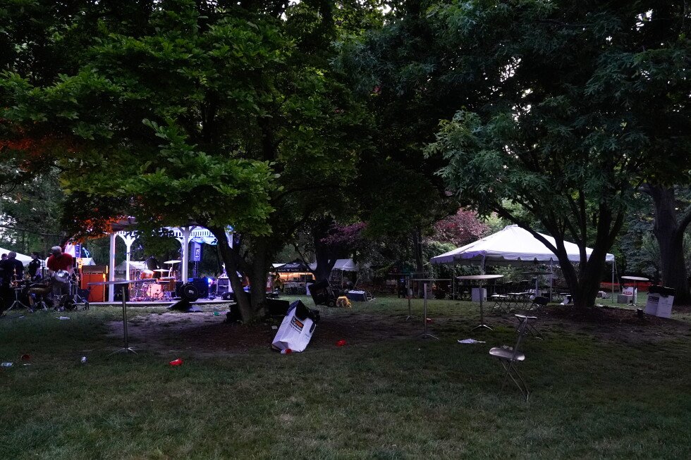 al-menos-12-personas-heridas-en-un-tiroteo-en-festival-en-ohio.-la-policia-busca-a-sospechosos