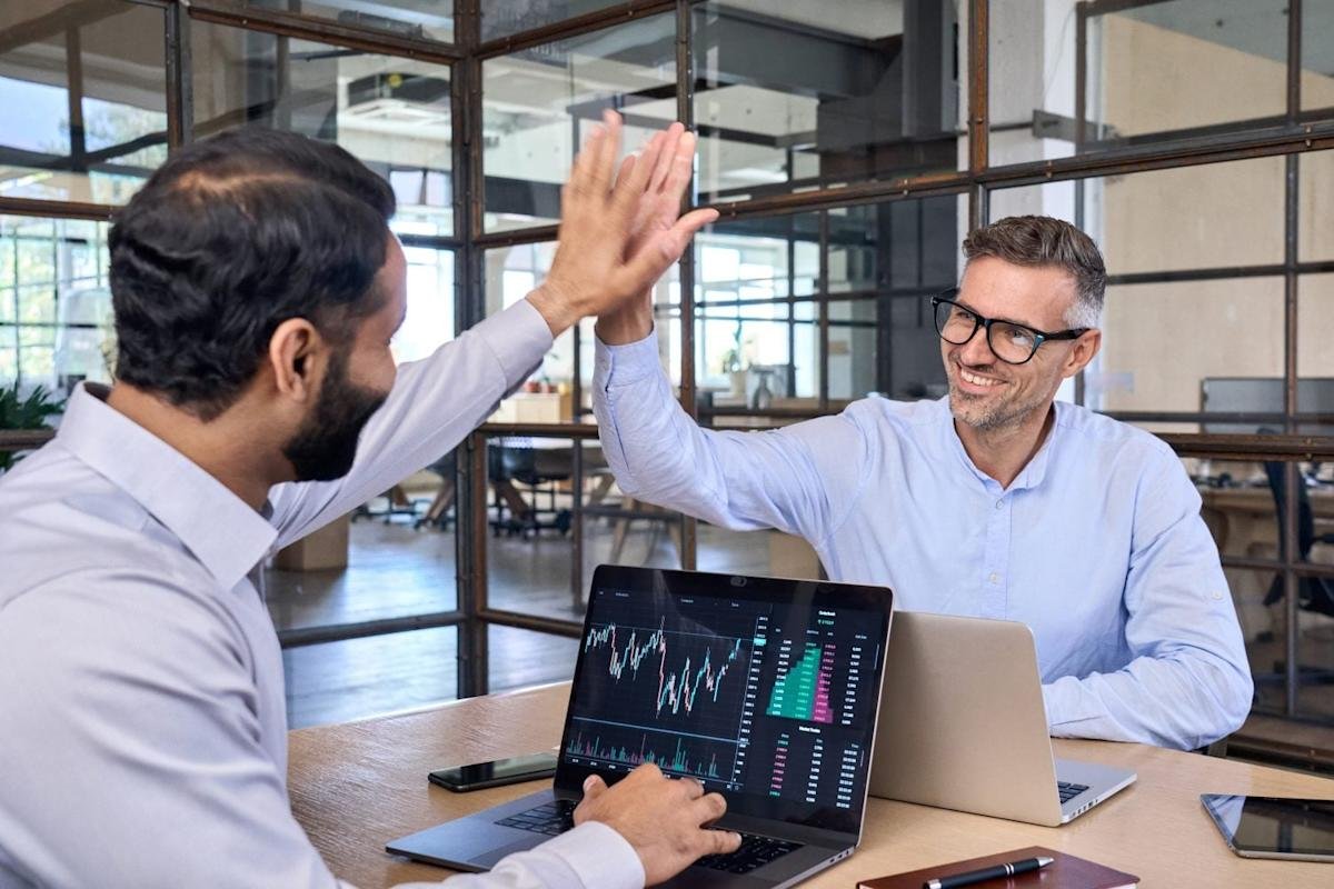 is-today’s-tech-rally-the-beginning-of-a-powerful-stock-market-“summer-melt-up”-that-will-see-stocks-soar?