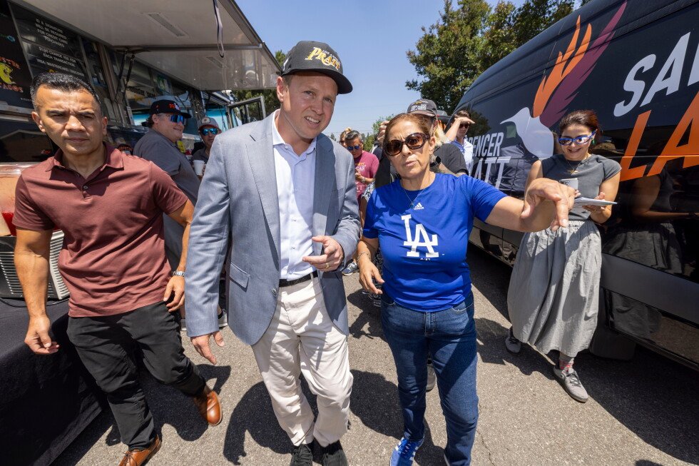 after-stunning-rise,-spencer-pratt-falls-short-in-race-for-la-mayor
