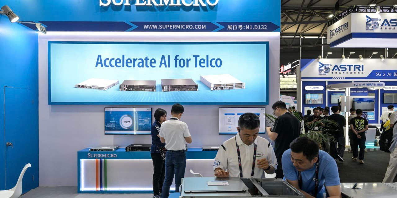 super-micro’s-stock-sale-exposes-market’s-ai-growing-pains