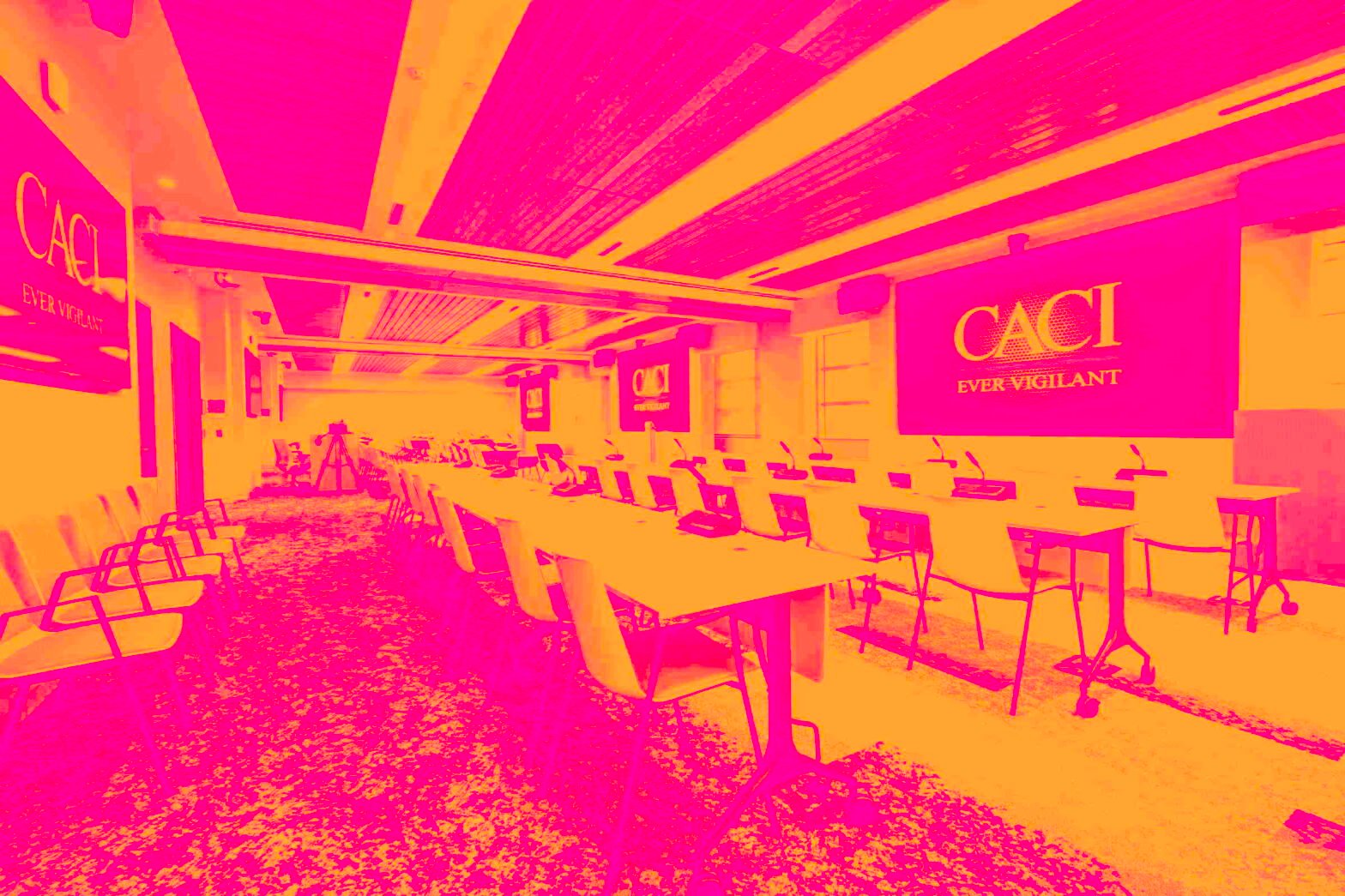 3-reasons-caci-is-risky-and-1-stock-to-buy-instead