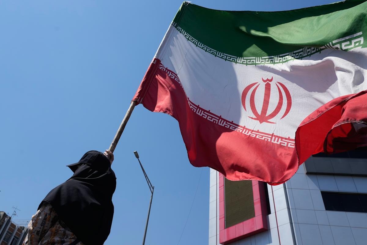 stock-market-today:-dow,-s&p-500,-nasdaq-futures-rise-as-us-launches-new-strikes-against-iran