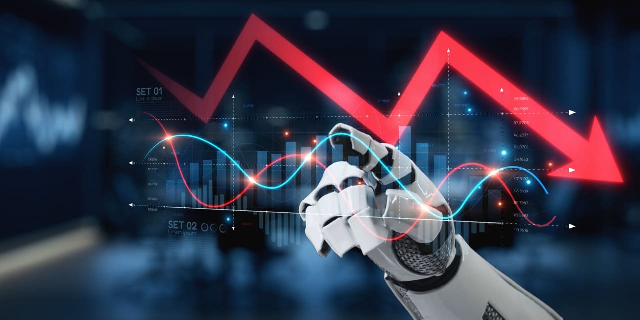 big-tech-is-preventing-new-stock-market-highs-due-to-the-changing-way-investors-play-the-ai-trade,-says-this-top-strategist