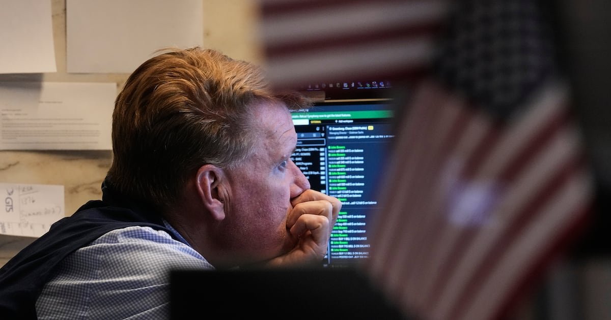 us.-stocks-jump,-and-oil-prices-fall-after-trump-calls-off-his-threat-to-attack-iran