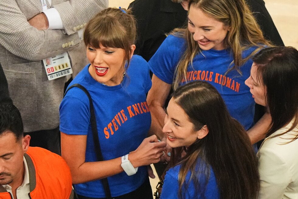 taylor-swift-attends-spurs-knicks-nba-finals-game-4-at-madison-square-garden