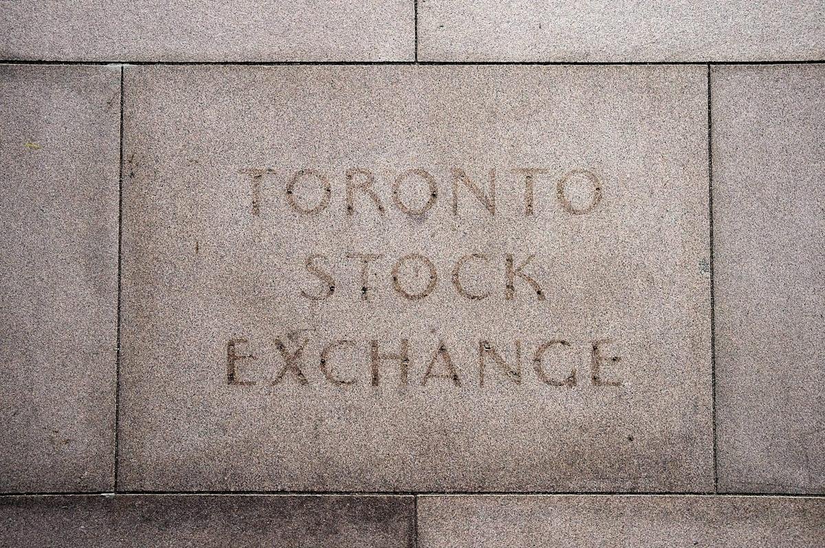 s&p/tsx-composite-up-nearly-300-points,-us.-stock-markets-also-push-higher