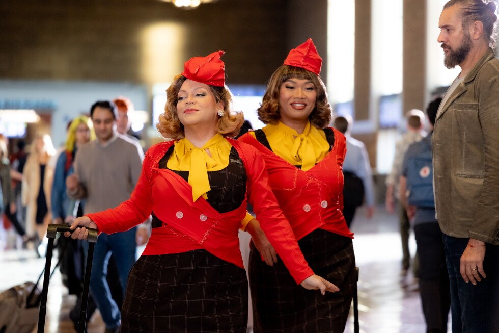 ‘stop!-that!-train!’-review:-the-jokes-fly-faster-than-the-bullet-train