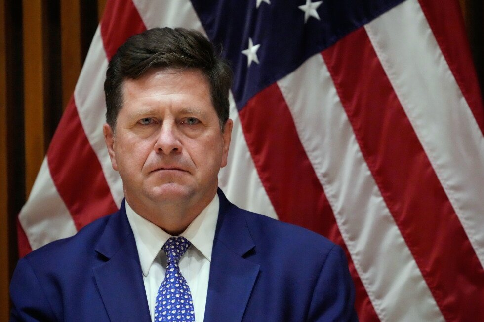 trump-plans-to-nominate-us-attorney-jay-clayton-as-intelligence-director