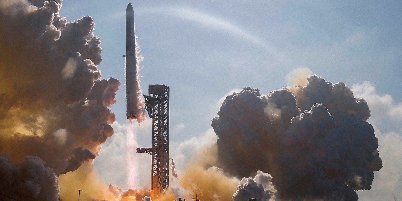 exclusive-|-spacex-ipo-draws-at-least-$5-billion-order-from-blackrock