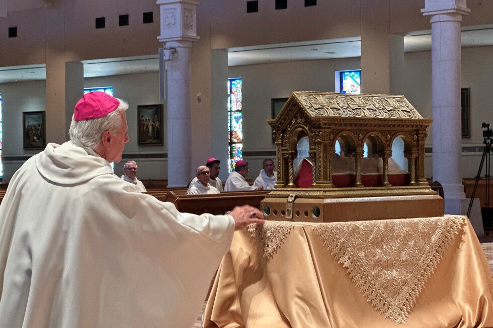 us-catholic-bishops-consecrate-america-to-the-sacred-heart