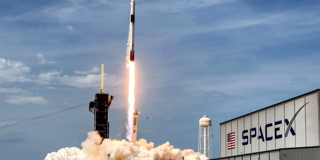 spacex,-largest-ipo-ever,-set-to-begin-trading