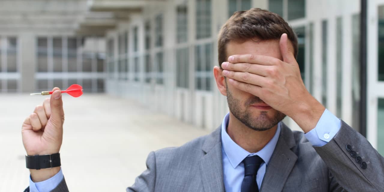 there’s-a-68%-chance-the-stock-market-ends-the-year-higher-why-the-headlines-shouldn’t-disrupt-your-portfolio.