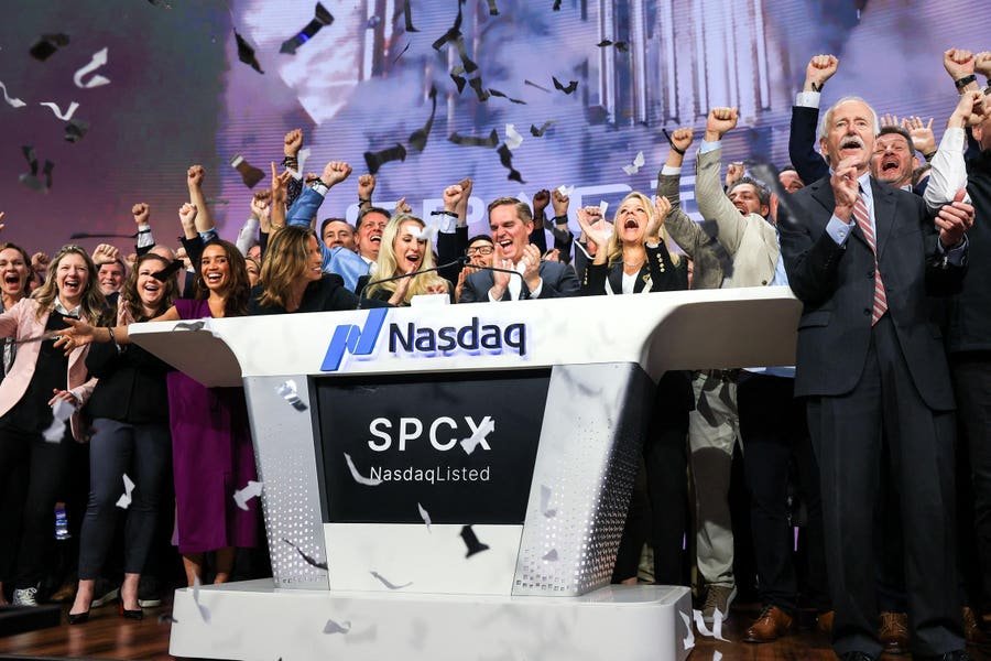 spacex-opens-at-$150—surging-20%-after-largest-ipo-ever-(live-updates)