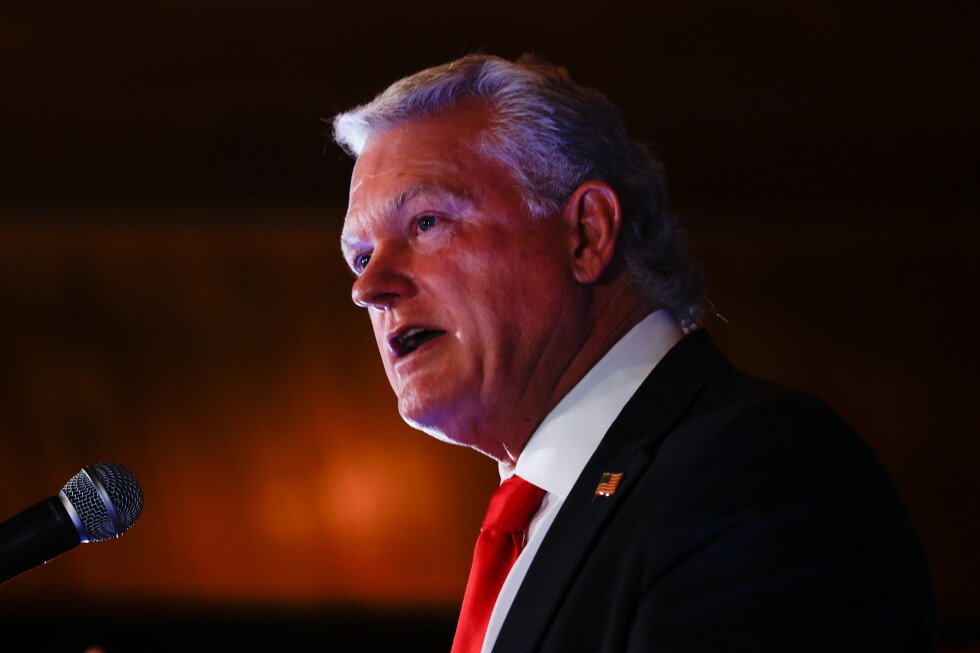trump-endorses-collins-in-upcoming-georgia-senate-runoff