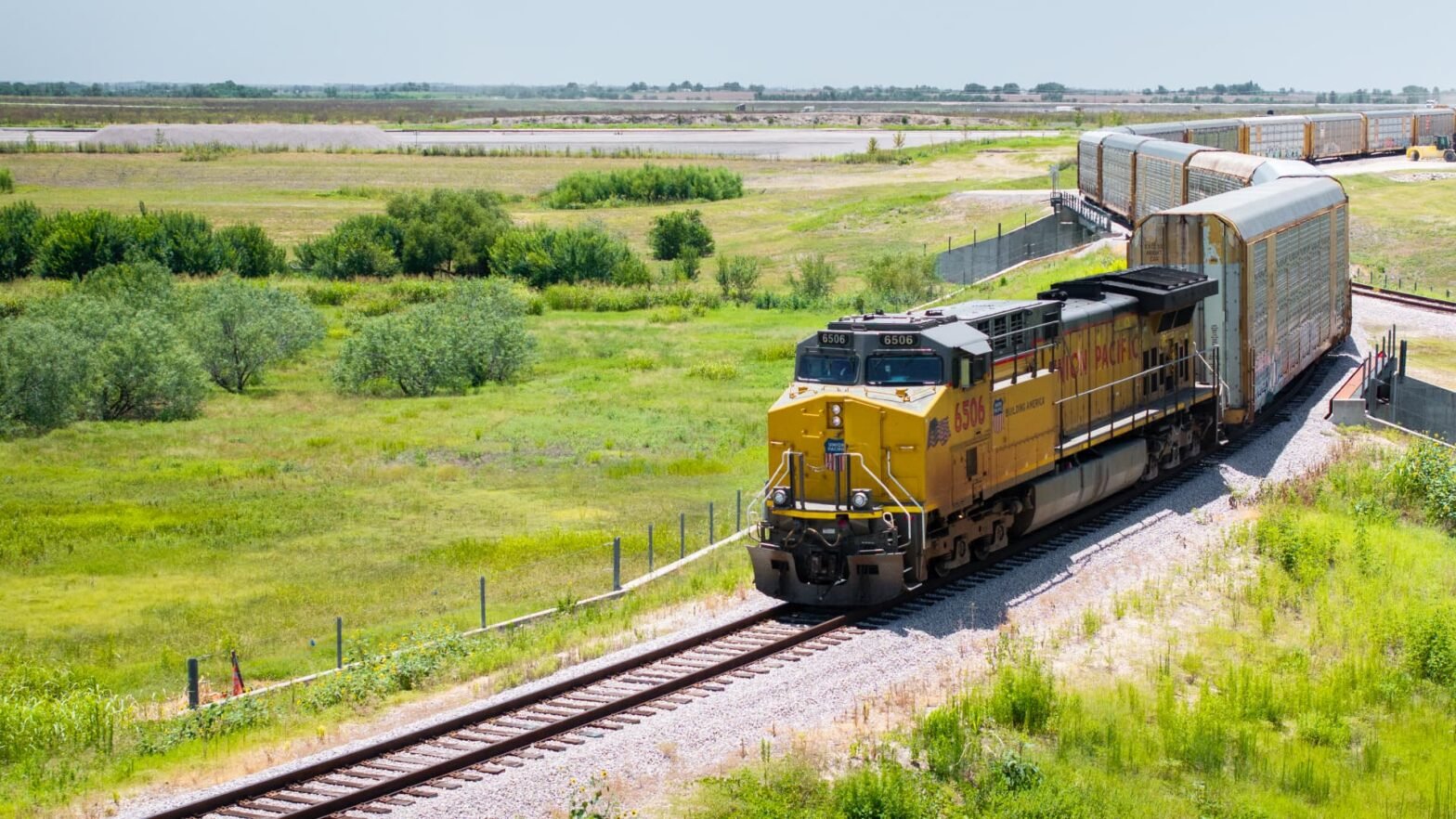 the-bull-market-is-rotating.-josh-brown-says-these-transport-names-on-his-best-stocks-list-will-benefit
