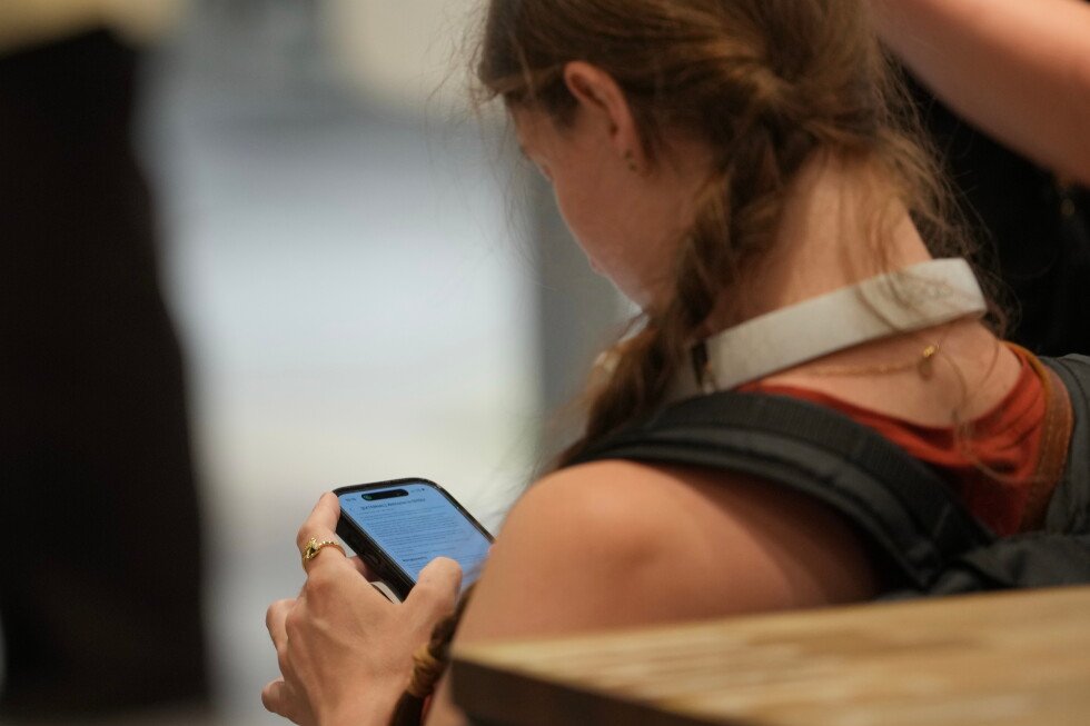 starmer-set-to-announce-uk-social-media-ban-for-teens