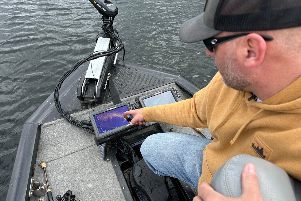 an-advanced-sonar-has-anglers-divided-over-high-tech-fishing