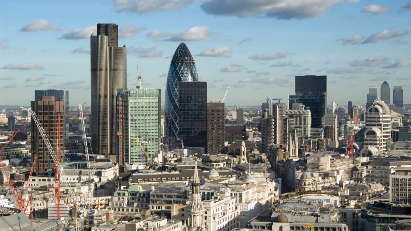 the-city-of-london’s-vanishing-analysts